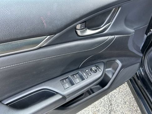 Used 2018 Honda Civic EX-L image 16
