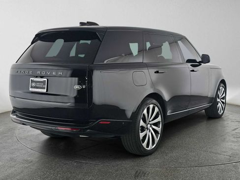 Used 2023 Land Rover Range Rover Long Wheelbase SE AWD/4WD image 5