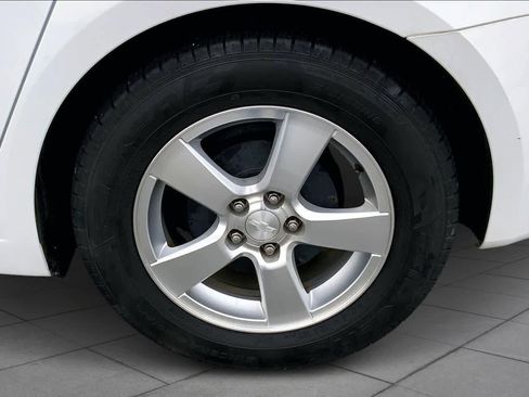 Used 2012 Chevrolet Cruze LT w/ All-Star Edition image 10