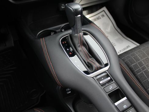 Used 2024 Honda HR-V Sport image 20