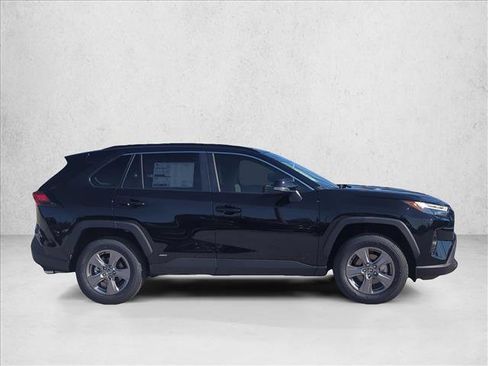 Certified 2025 Toyota RAV4 XLE AWD/4WD image 4