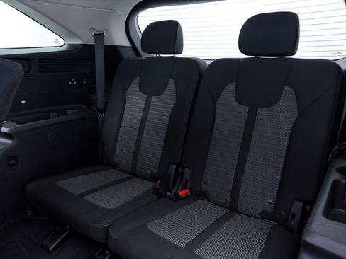 Used 2021 Kia Sorento LX image 29