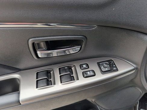 Used 2025 Mitsubishi Outlander Sport SE AWD/4WD image 13