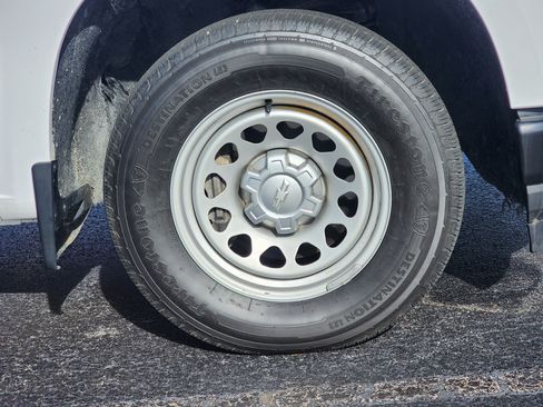 Used 2021 Chevrolet Silverado 1500 W/T w/ WT Convenience Package image 6