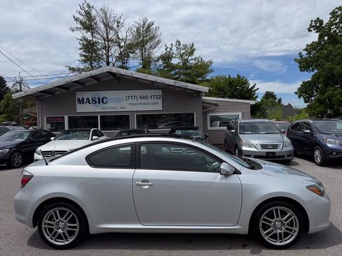 Used 2010 Scion tC FWD image 3