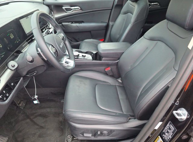 Certified 2024 Kia Sportage EX w/ EX Premium Package AWD/4WD image 7