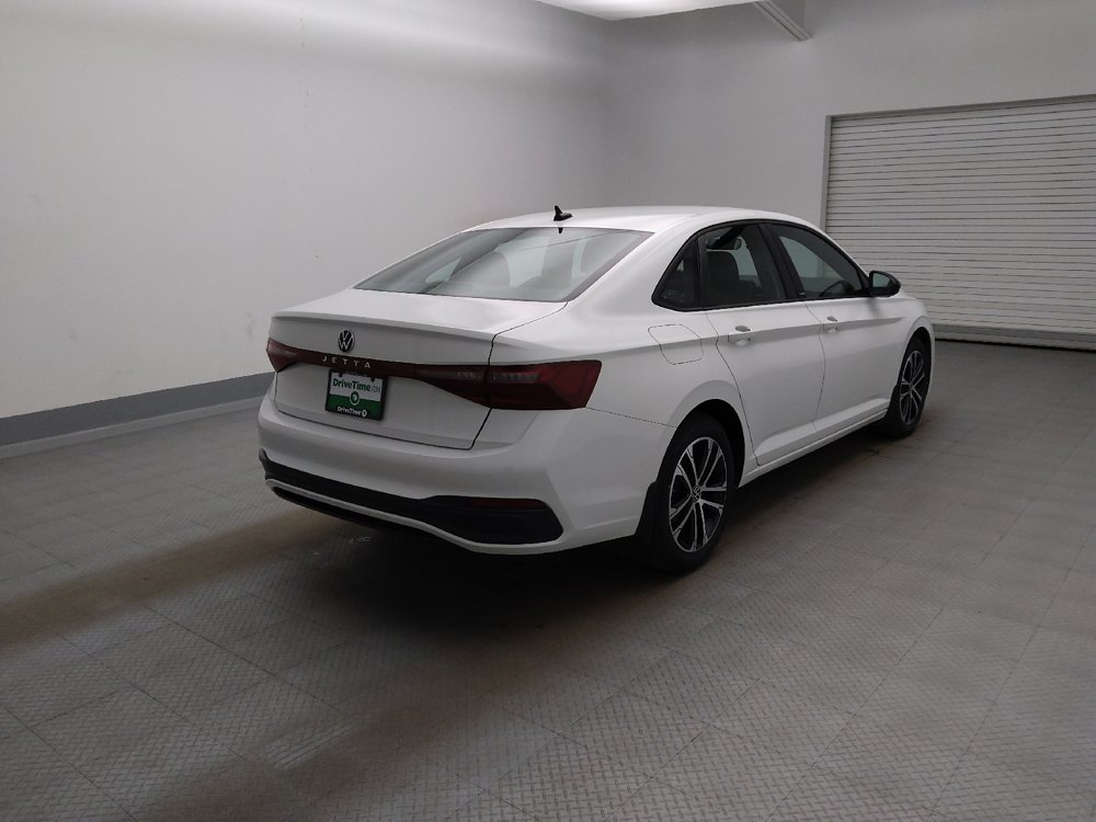 Used 2025 Volkswagen Jetta Sport FWD image 9