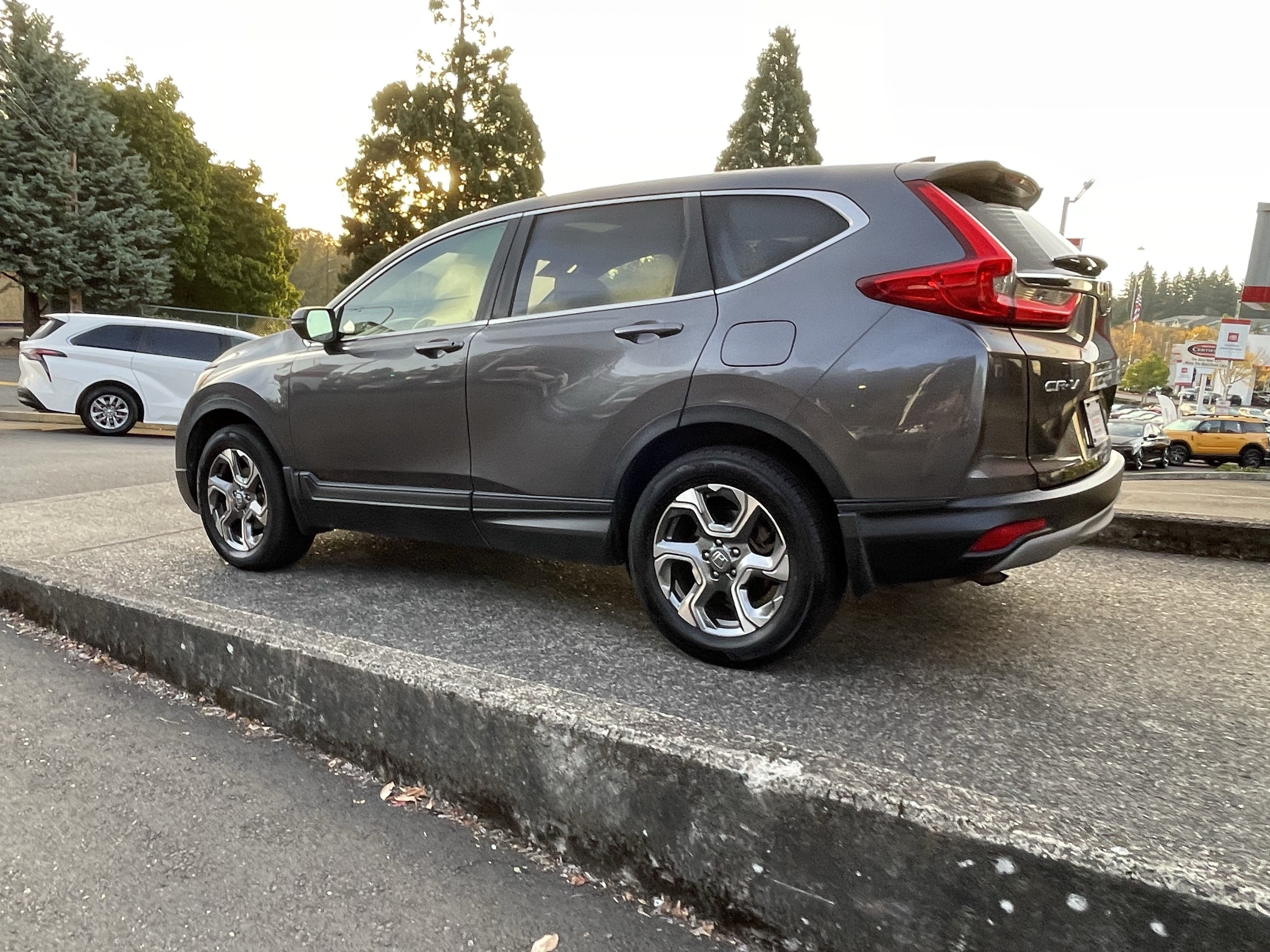 Used 2019 Honda CR-V EX image 5
