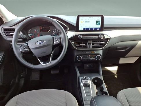 Used 2022 Ford Escape SE w/ SE Sport Appearance Package FWD image 17