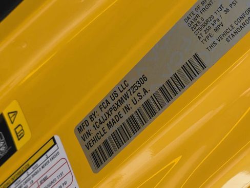 Used 2021 Jeep Wrangler Unlimited Sahara image 25