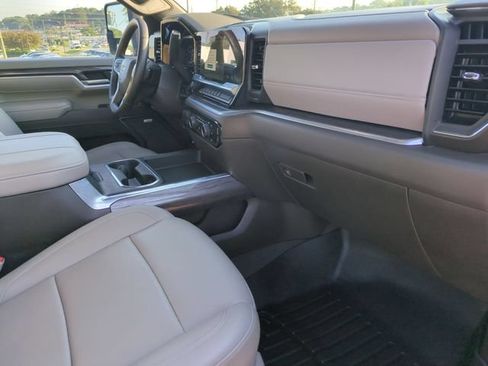 Used 2024 Chevrolet Silverado 2500 LTZ w/ LTZ Convenience Package AWD/4WD image 35