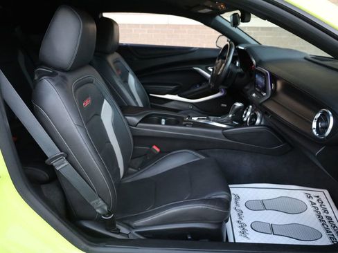 Used 2020 Chevrolet Camaro SS image 15