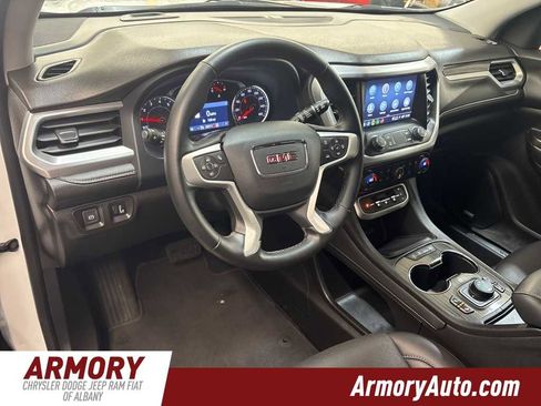 Used 2023 GMC Acadia SLT image 10