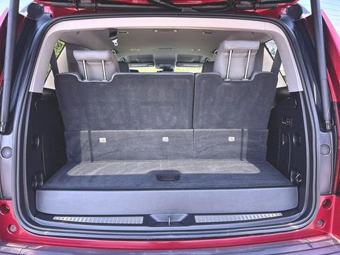 Used 2018 Chevrolet Tahoe LT w/ Luxury Package AWD/4WD image 26