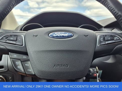 Certified 2018 Ford Focus SEL w/ Cold Weather Package FWD image 17