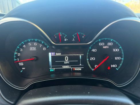 Used 2016 Chevrolet Impala LT w/ Convenience Package FWD image 10