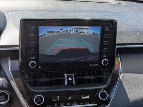 Used 2022 Toyota Corolla Cross LE AWD/4WD image 21