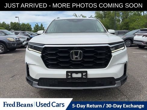 Used 2023 Honda Pilot Elite image 2