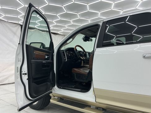Used 2014 RAM 1500 Laramie Longhorn w/ Convenience Group AWD/4WD image 16