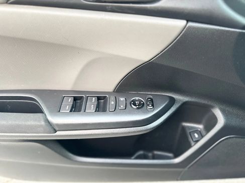 Used 2018 Honda Civic LX image 24