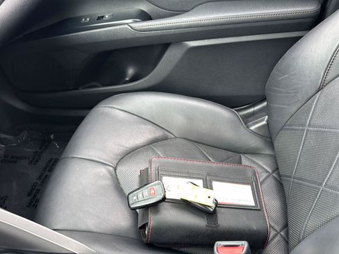 Used 2018 Toyota Camry XLE w/ Audio Package FWD image 38
