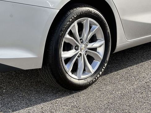 Used 2020 Chevrolet Malibu LT image 30