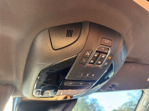 Used 2022 Maserati Levante Modena image 31