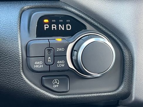 New 2026 RAM 1500 4x4 Crew Cab image 27