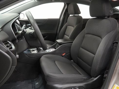 Used 2024 Chevrolet Malibu LT image 17