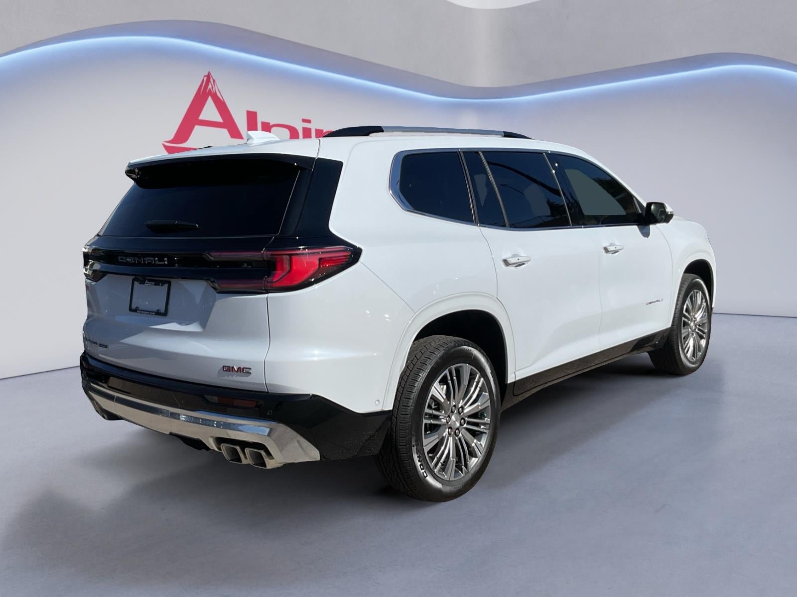Used 2027 GMC Acadia Denali AWD/4WD image 5