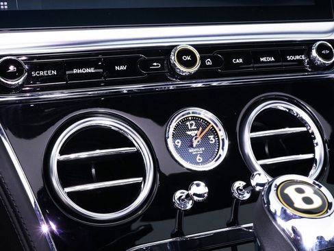 Used 2020 Bentley Continental GT image 28