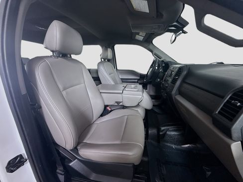 Used 2020 Ford F250 XL w/ Power Equipment Group image 28