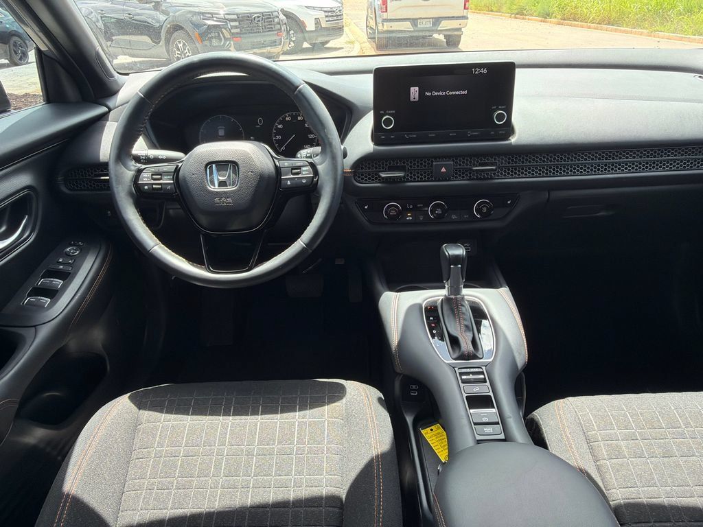Used 2025 Honda HR-V Sport image 22
