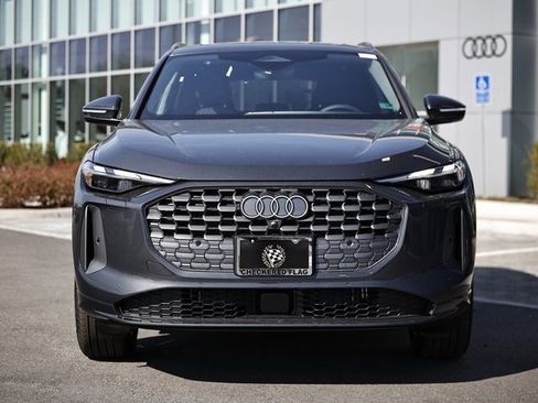 New 2025 Audi Q5 Premium image 13