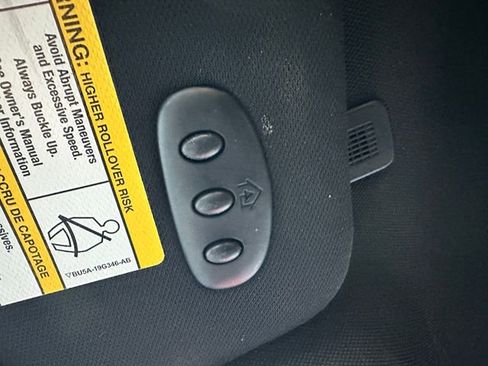 Used 2018 Ford Explorer XLT w/ Equipment Group 202A image 30