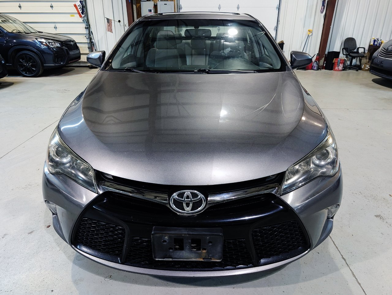 Used 2016 Toyota Camry XSE w/ Moonroof Package FWD image 12