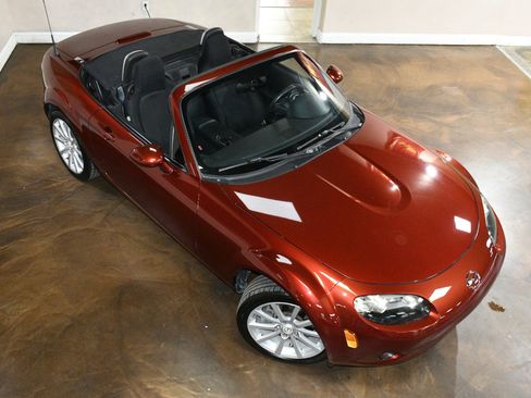 Used 2007 MAZDA MX-5 Miata Touring image 73