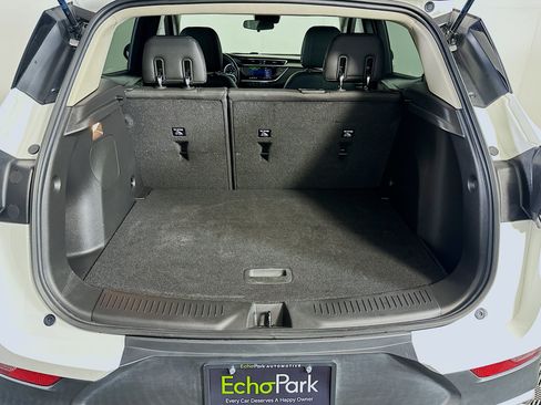 Used 2023 Buick Encore GX Preferred w/ Cold Weather Comfort Package FWD image 29