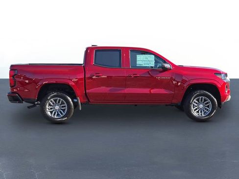Used 2026 Chevrolet Colorado LT RWD image 4