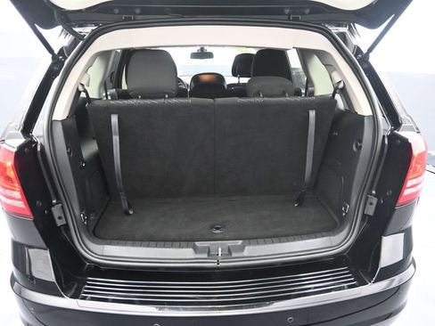 Used 2020 Dodge Journey SE w/ SE Popular Equipment Group image 32