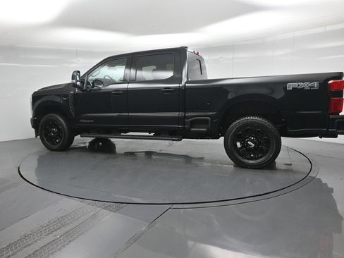 New 2026 Ford F250 Lariat w/ Black Appearance Package image 6