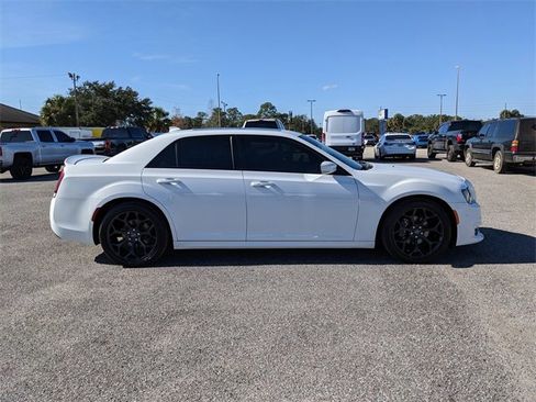 Used 2020 Chrysler 300 S w/ 300S Premium Group image 3