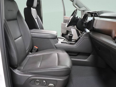 Used 2024 GMC Sierra 1500 Denali AWD/4WD image 28