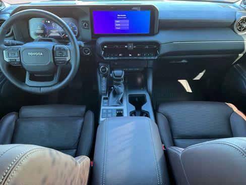 Used 2025 Toyota Land Cruiser image 12