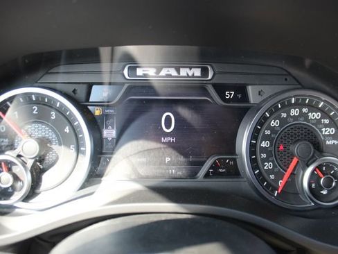 New 2026 RAM 1500 4x4 Crew Cab image 18