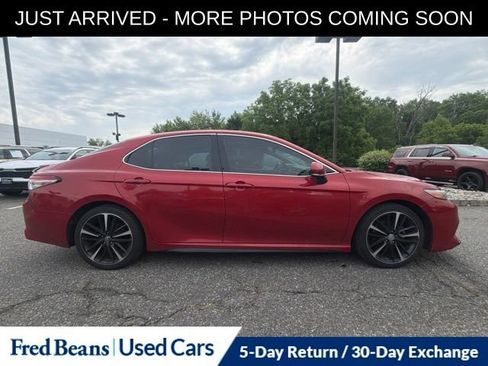 Used 2019 Toyota Camry XSE FWD image 8