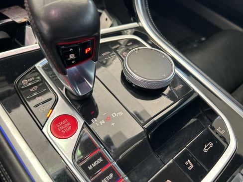 Used 2020 BMW M8 Convertible image 8