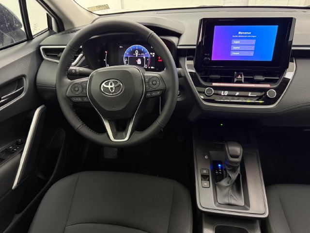New 2026 Toyota Corolla Cross LE w/ Moonroof Package FWD image 31