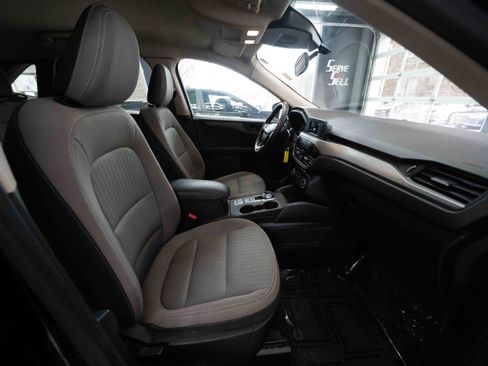 Used 2020 Ford Escape S image 27