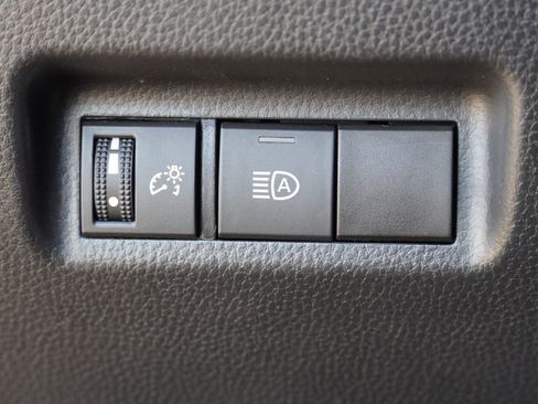 Used 2023 Toyota RAV4 XLE image 19